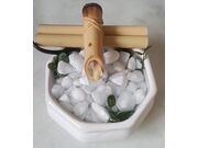 Fonte de Água, Pedras e Bambu - Branca